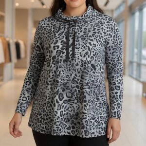 Susan Graver Black and Gray Animal Print Swing Cowl Neck Shirt. SIze XXL